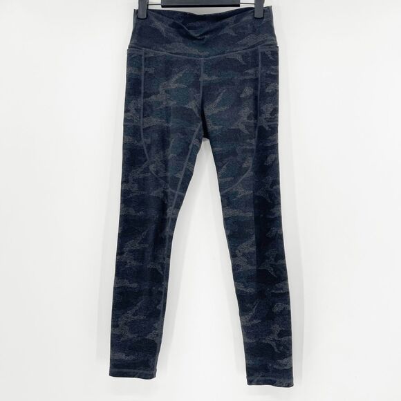 Vuori Pants - Vuori Camo Leggings Womens Size S Black Grey Mid Rise Cropped Athletic